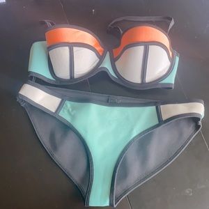 BLUE,ORANGE,WHITE TRIANGL BIKINI